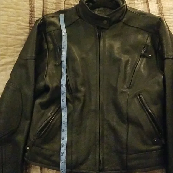 Women's leather motorcycle jacket - Picture 12 of 16